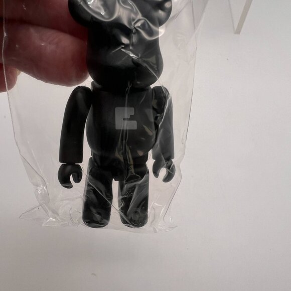 Bearbrick Series 48 Basic Letter E Medicom Be@rbrick 100% Figure - Picture 3 of 7